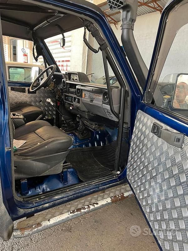 Usata Toyota Land Cruiser 1986 Blu SUV