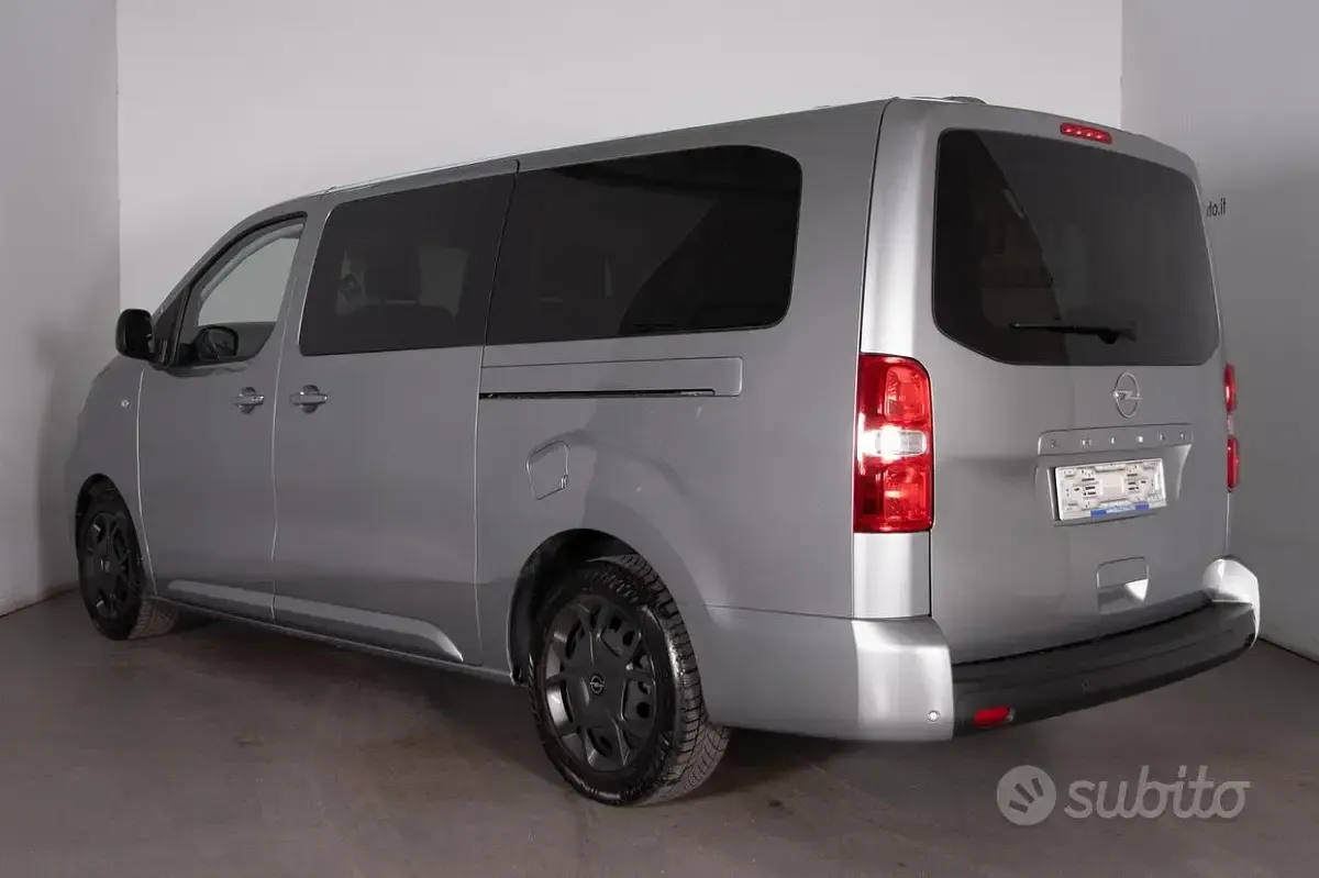 Occasion Opel Zafira Life 177 ch (130 kW) 2025 Gris Monospace