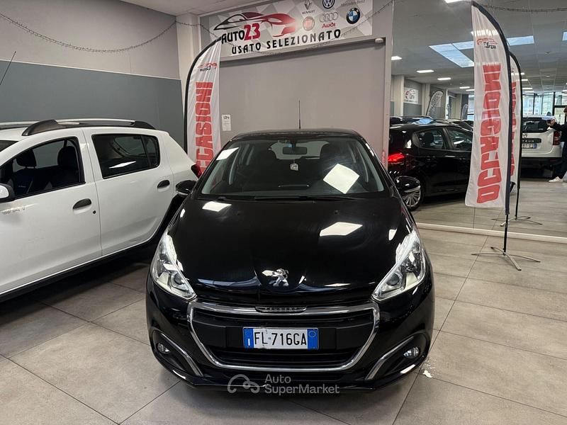 Usata Peugeot 208 Allure 82 CV (60 kW) 2017 Grigio Utilitaria