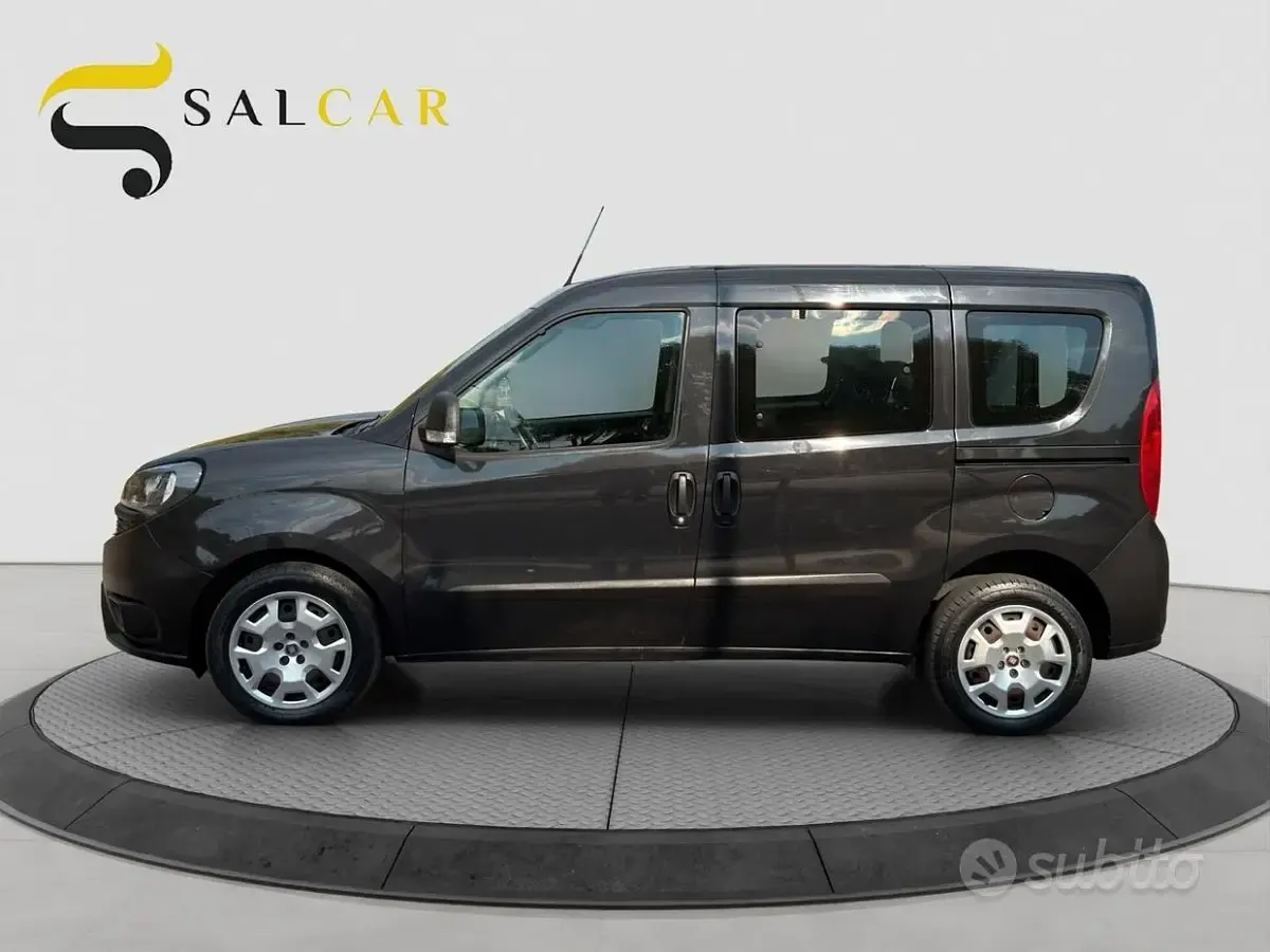 Usata Fiat Doblò Lounge 95 CV (69 kW) 2019 Nero Monovolume
