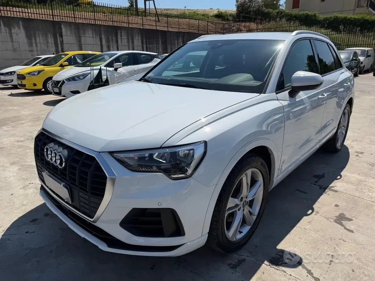 Usata Audi Q3 Business 150 CV (110 kW) 2019 Bianco SUV