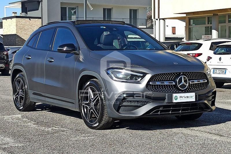 Usata Mercedes GLA200 Premium 150 CV (110 kW) 2022 Grigio SUV