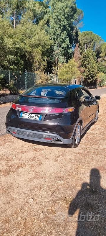 Usata Honda Civic 2007 Nero Monovolume