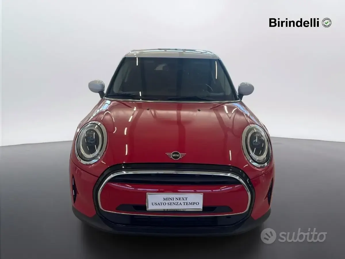 Usata Mini Cooper Classic 136 CV (100 kW) 2022 Rosso Utilitaria