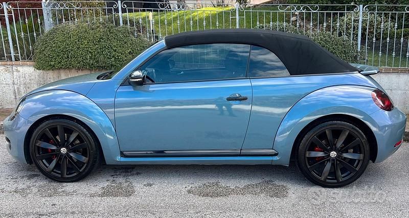 Usata VW Beetle Cabriolet Sportline 160 CV (117 kW) 2013 Cabrio
