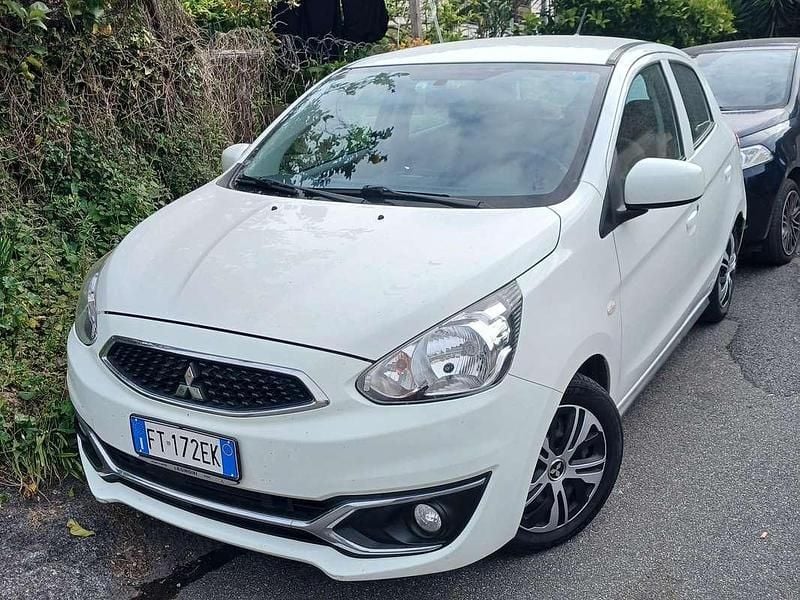 Usata Mitsubishi Space Star Invite 71 CV (52 kW) 2018 Bianco Utilitaria