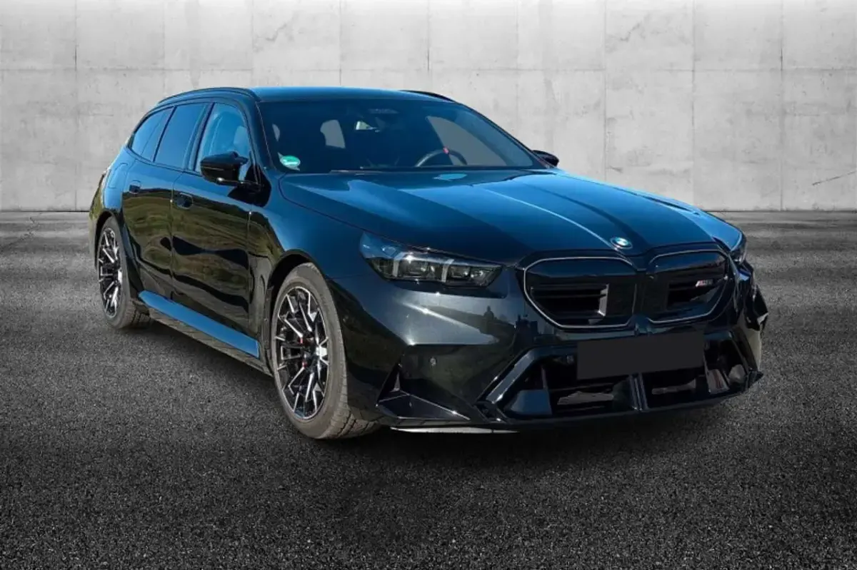Usata BMW M5 727 CV (534 kW) 2025 Nero Station wagon