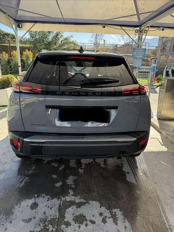 Usata Peugeot 2008 Allure 101 CV (74 kW) 2025 Grigio SUV