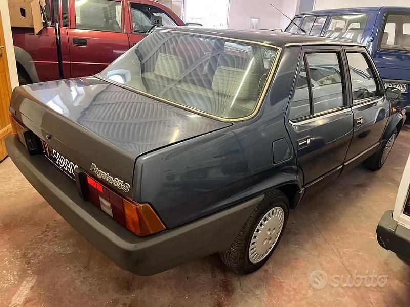 Usata Fiat Regata S 82 CV (60 kW) 1984 Blu Berlina