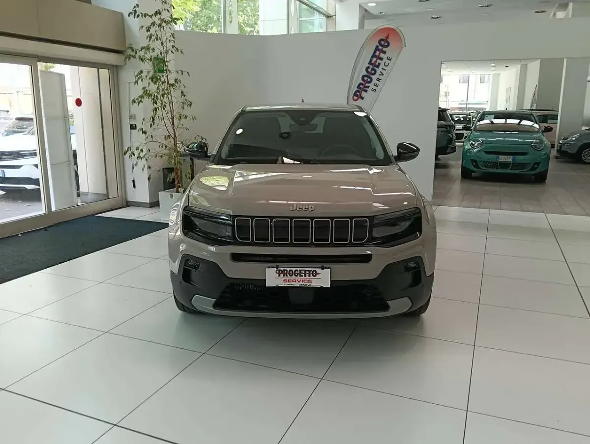 Usata Jeep Avenger Summit 101 CV (74 kW) 2025 Sabbia SUV