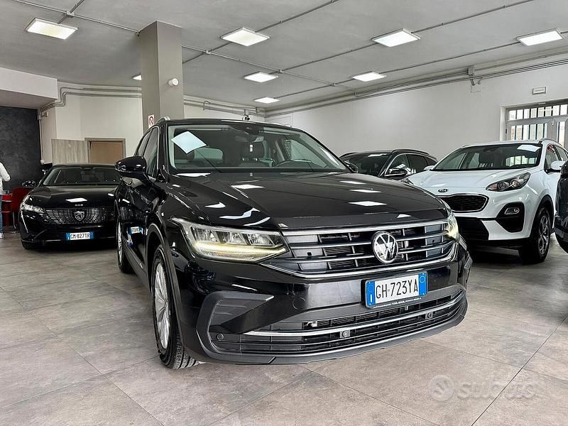 Usata VW Tiguan Life 150 CV (110 kW) 2022 Nero SUV
