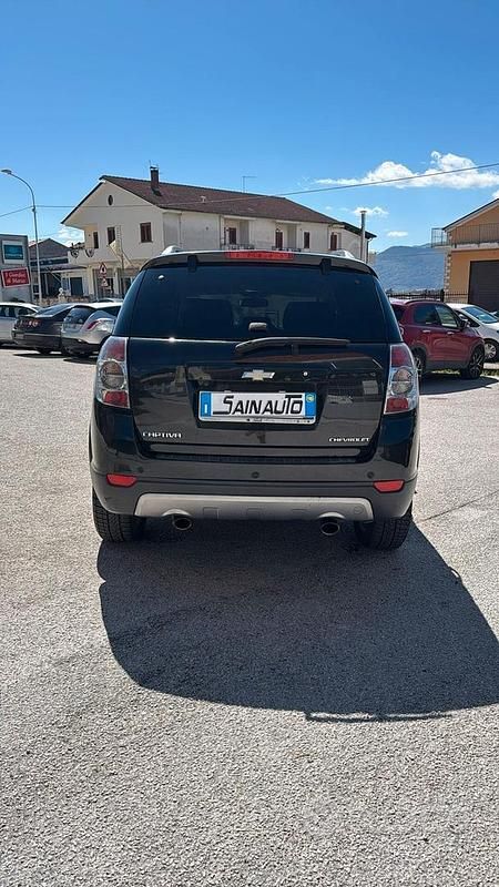 Usata Chevrolet Captiva 184 CV (135 kW) 2011 Nero SUV
