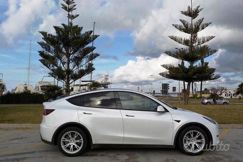 Usado Tesla Model Y Long Range AWD 152 kW (208 CV) 2022 Blanco SUV