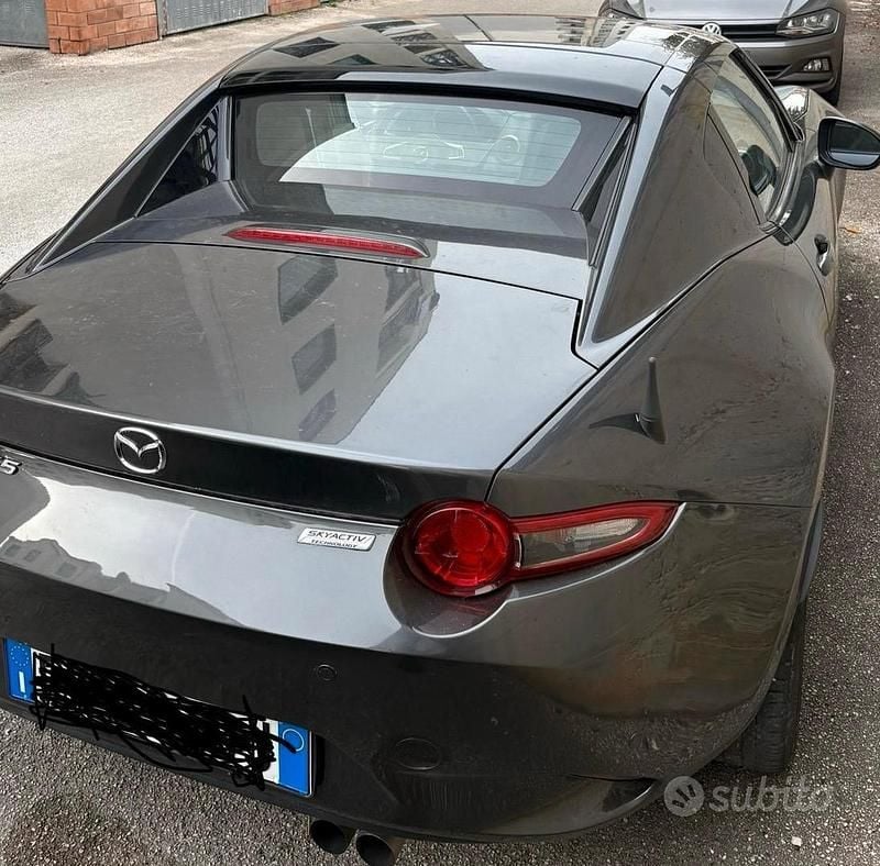 Usata Mazda MX5 Inclusive 160 CV (117 kW) 2017 Grigio Cabrio