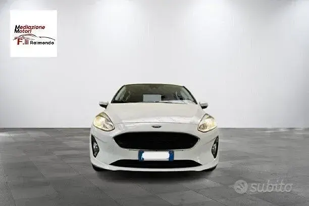 Usata Ford Fiesta 86 CV (63 kW) 2019 Bianco Utilitaria