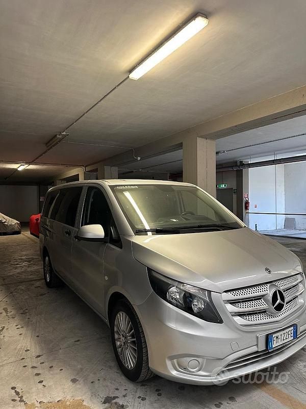 Usata Mercedes Vito 136 CV (100 kW) 2017 Grigio Furgone