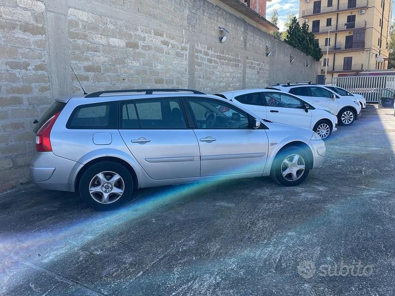 Usata Renault Mégane GrandTour 106 CV (77 kW) 2008 Grigio Station wagon
