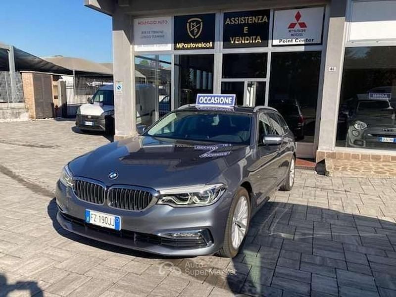 Usata BMW 520 Luxury Line 190 CV (139 kW) 2019 Grigio Station wagon
