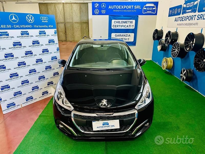 Usata Peugeot 208 82 CV (60 kW) 2019 Nero Utilitaria