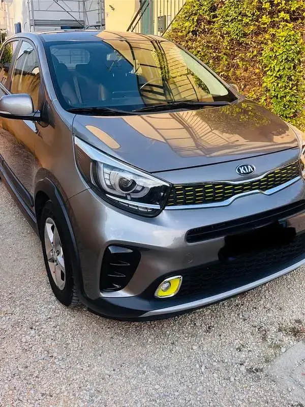 Usata Kia Picanto X-Line 101 CV (74 kW) 2020 Utilitaria