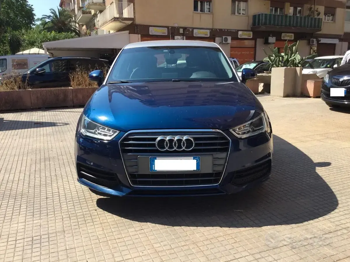 Usata Audi A1 Admired 116 CV (85 kW) 2016 Blu Utilitaria