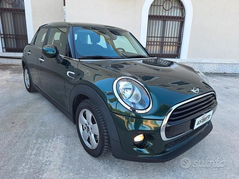 Usata Mini One D 116 CV (85 kW) 2016 Verde Utilitaria