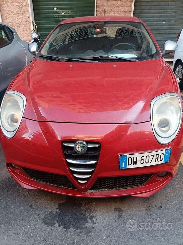 Rosso Usata 2009 Alfa Romeo MiTo Distinctive Utilitaria | 2000 € (Super prezzo) - Immagine 1/4