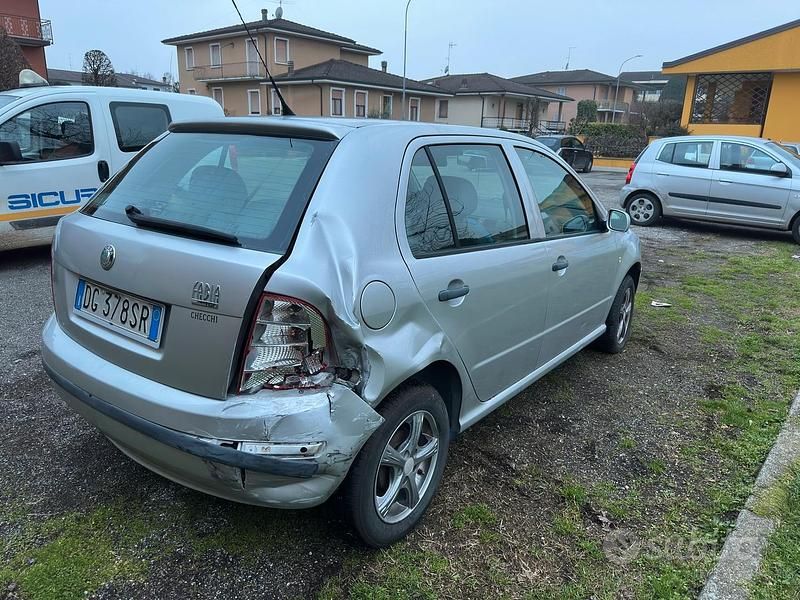 Usata Skoda Fabia 101 CV (74 kW) 2007 Grigio Berlina