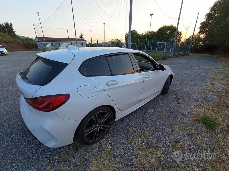 Usata BMW 118 150 CV (110 kW) 2020 Bianco Utilitaria