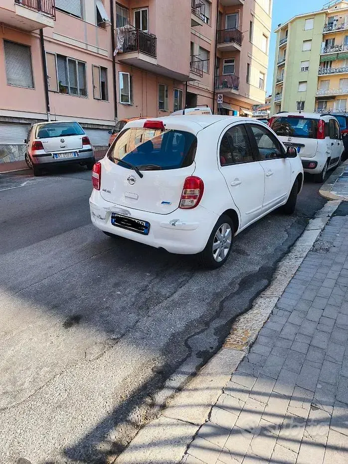 Usata Nissan Micra 80 CV (58 kW) 2012 Bianco Utilitaria