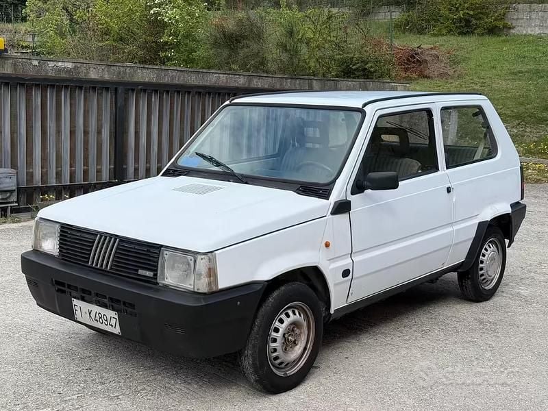 Usata Fiat 750 34 CV (25 kW) 1990 Berlina
