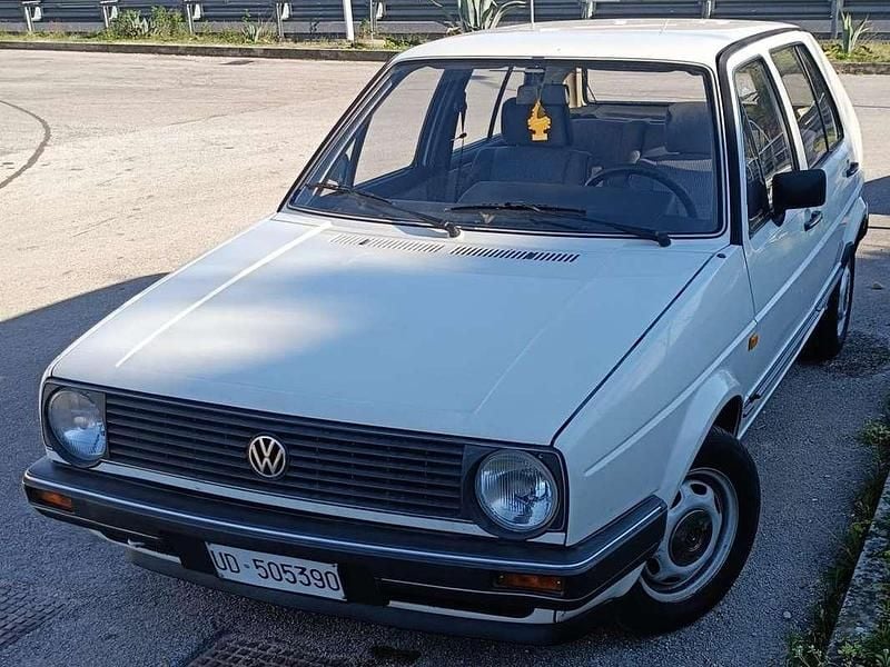 Usata VW Golf II 45 CV (33 kW) 1985 Bianco Utilitaria