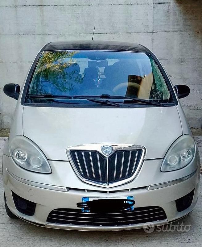 Usata Lancia Musa 95 CV (69 kW) 2011 Monovolume