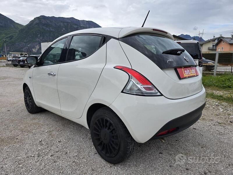 Usata Lancia Ypsilon S 69 CV (50 kW) 2022 Beige Utilitaria