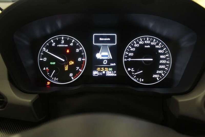 Usata Subaru Crosstrek Premium 136 CV (100 kW) 2023 Grigio SUV