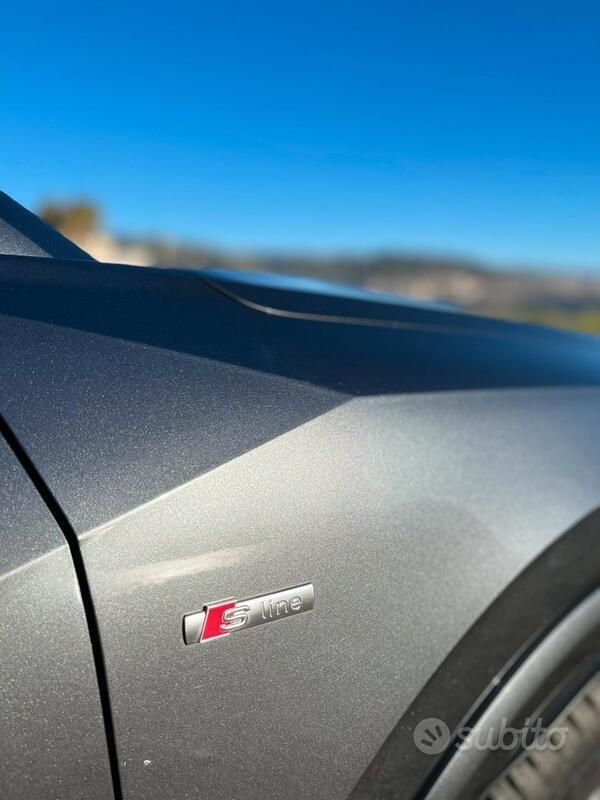 Usata Audi Q2 S-Line 116 CV (85 kW) 2018 Grigio SUV