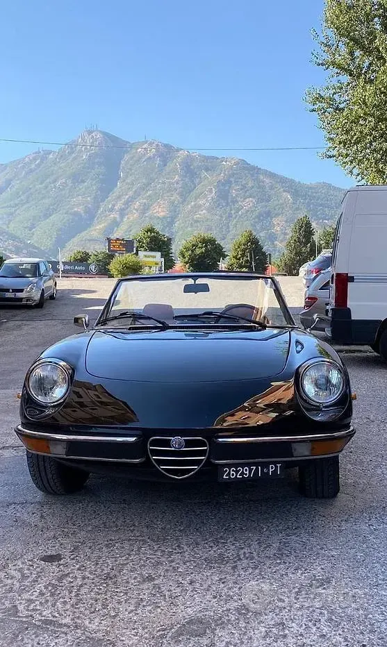 Usata Alfa Romeo Spider 128 CV (94 kW) 1984 Nero Cabrio