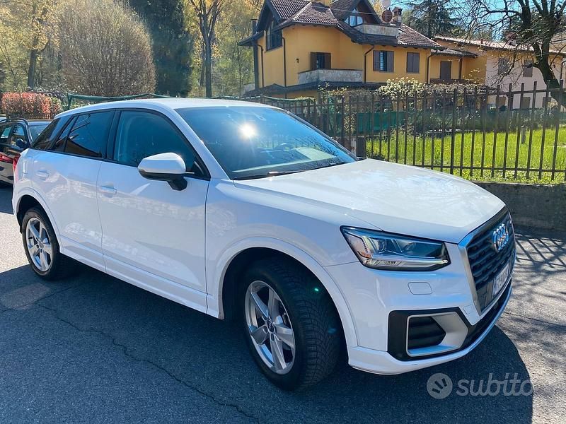 Usata Audi Q2 Admired 116 CV (85 kW) 2019 Bianco SUV