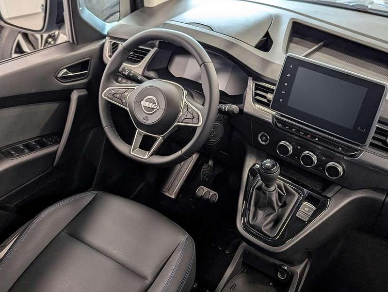 Nuova Nissan Townstar Tekna 131 CV (96 kW) 2026 Grigio Furgone