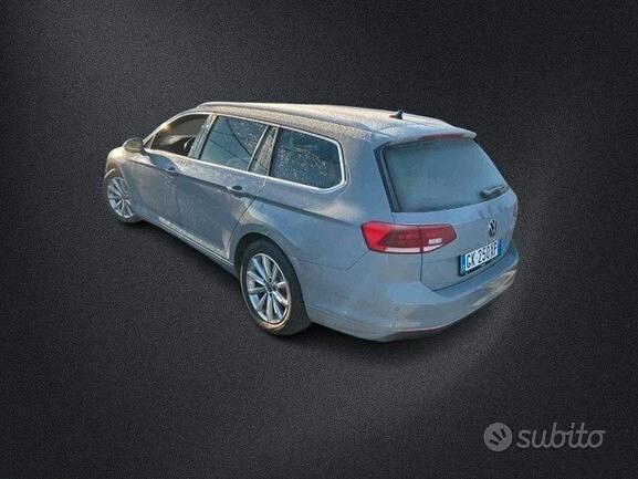 Usata VW Passat Business 150 CV (110 kW) 2022 Grigio Station wagon