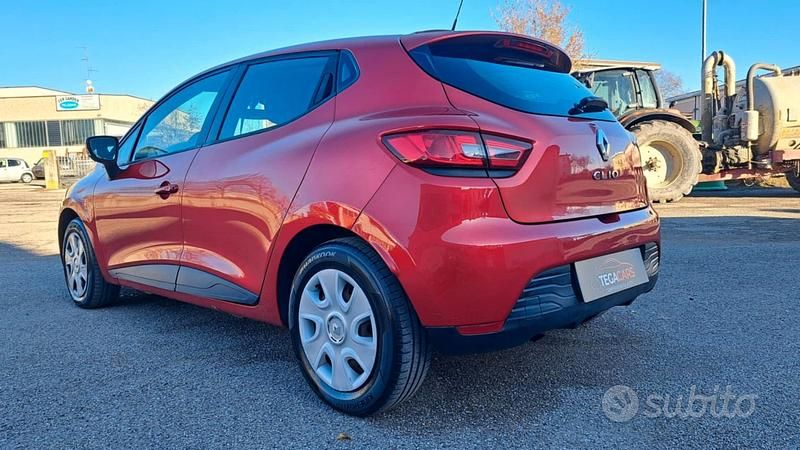 Usata Renault Clio IV 75 CV (55 kW) 2013 Rosso Berlina