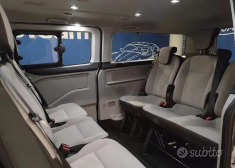 Usata Ford Tourneo Custom 2018 Grigio Furgone