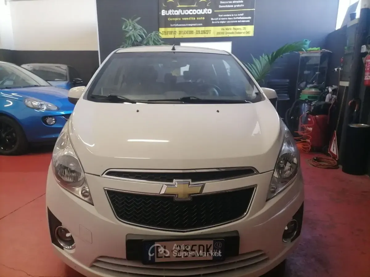 Usata Chevrolet Spark 68 CV (50 kW) 2012 Bianco Utilitaria