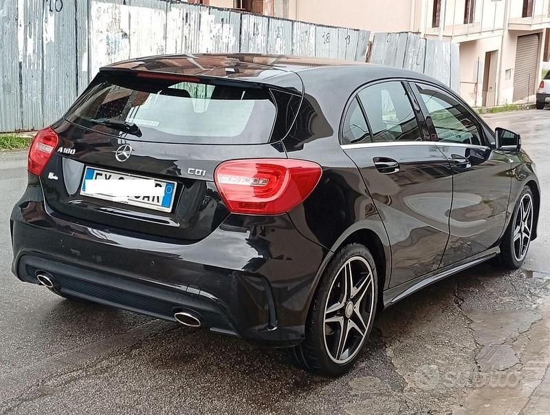 Usata Mercedes A180 AMG 110 CV (80 kW) 2015 Nero Berlina