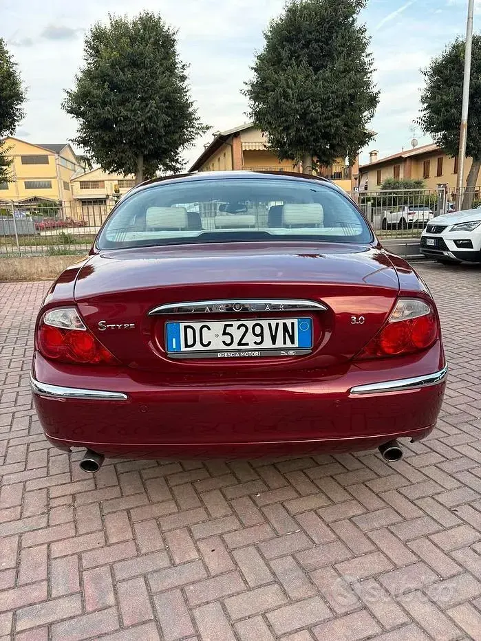 Usata Jaguar S-Type Executive 238 CV (175 kW) 2003 Rosso Berlina