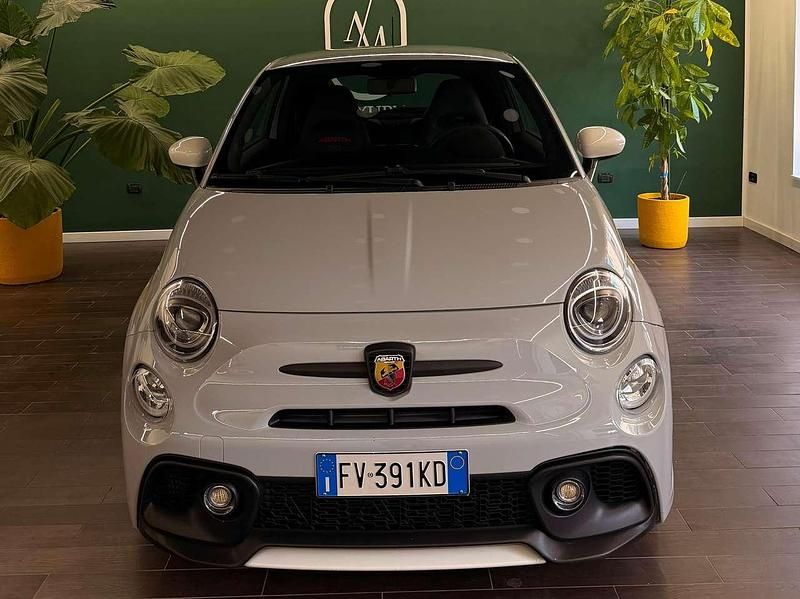 Usata Abarth 595 Competizione 179 CV (131 kW) 2019 Grigio campovolo Utilitaria