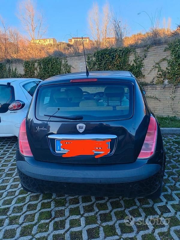Usata Lancia Ypsilon 2003 Utilitaria