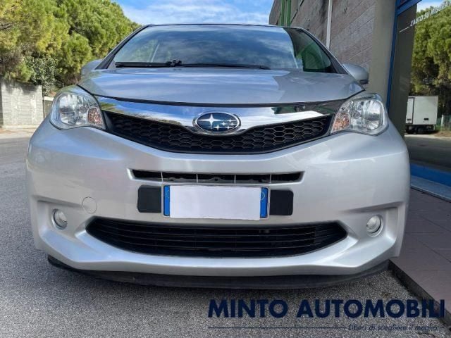 Usata Subaru Trezia 90 CV (66 kW) 2012 Argento Utilitaria