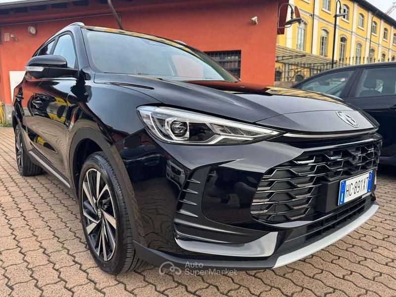 Nuova MG ZS Luxury 102 CV (75 kW) 2026 Nero SUV