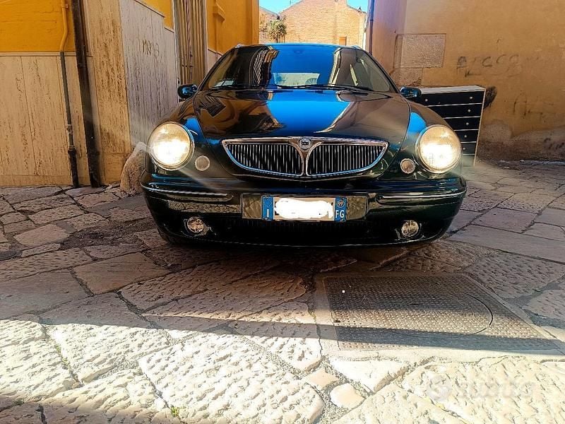 Usata Lancia Lybra 1999 Verde Station wagon